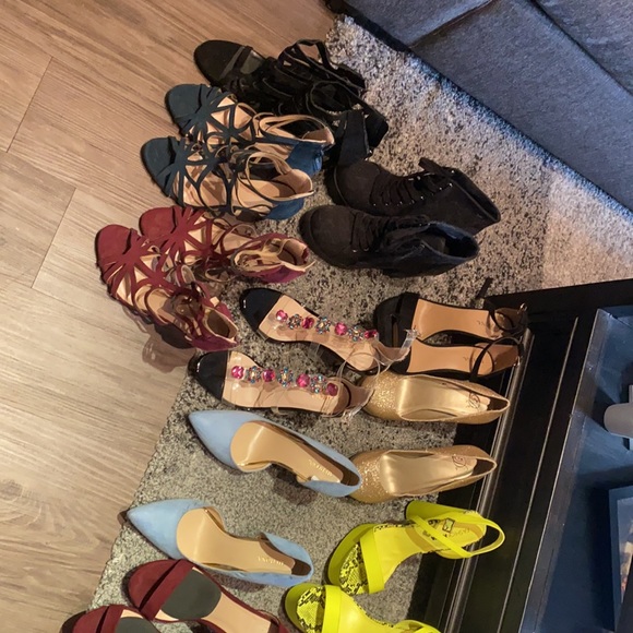 Give me your best offer! Shoes are size 8 and 7 1/2. Please DM for shoe details! - Picture 3 of 3